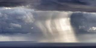 Ribuan gambar baru berkualitas tinggi ditambahkan setiap hari. Foto Pemandangan Waterspout Menakjubkan Di Tengah Laut Mediterania Merdeka Com