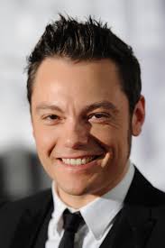 Le cose stanno così nell'ultimo anno tiziano ferro ha vissuto a los angeles: Tiziano Ferro Rivela Di Essere Fidanzato Con Un Noto Conduttore Tv Melodicamente