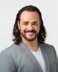 Leonardo Neiva, Baritone