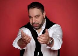 Manelistul a anunţat, prin intermediul reţelelor de socializare că nu va mai susţine concerte în ţară. Florin Salam A Fugit De La O NuntÄ In Timp Ce Canta Imaginile Care Au FÄcut Furori Pe Internet Stiri Mondene