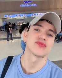 Camilo Moncada (@camilomoncadaa) • Instagram photos and videos