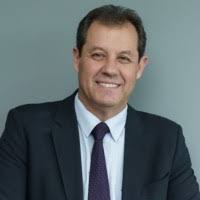 20+ perfis com “Maury Souza”