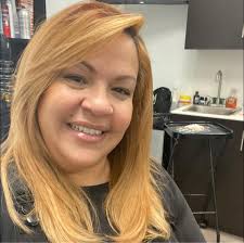 Who is a good hair dresser for blondes in Port Charlotte?