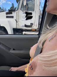 Amateur Wife Flashing Truckers | Niche Top Mature
