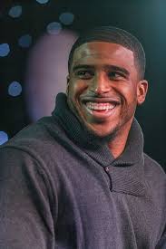 Vote for high school bowler before 8pm tonight