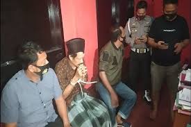 Video viral di tiktok adik kakak viral. Pembunuhan Sadis Di Kolaka Kakak Adik Tewas Dibantai Tetangga Gara Gara Pagar Bagian 1