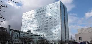 Innere kanalstraße (nl) straße in köln (de); 825 Triforum