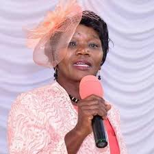 Tabitha James (@TabithaJamesJ)