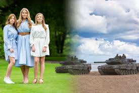 Explore tweets of ludivine dedonder @dedonderludivin on twitter. Defensie Globaal 07 Defensiekrant