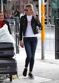 Maybe you would like to learn more about one of these? Karl Stefanovic Jasmine Matching Pepsi Coke At Airport Express Digest