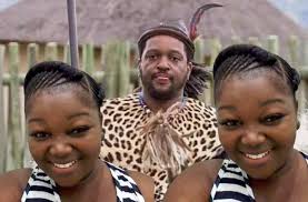 New amazulu king misuzulu kazwelithini has admitted his family is going through a crisis, but says they can get through it. Meet The New Queen King Misuzulu S Wife Style You 7