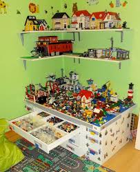 Cdf5abde01f30d850ac84678fcd58955 Jpg 736 902 Lego Display Spielzimmer Lego Kinder Zimmer