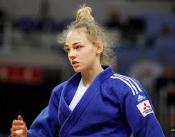 Выступая на чемпионате мира 2018 года, белодед стартовала сразу во втором раунде, где с оценкой вазари победила дистрию красники (республика косово). Dar Ya Bilodid Brand Ambassador Mitsubishi Motors V Ukrayini