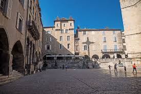 Ses habitants sont appelés les villefranchois et les villefranchoises. Villefranche De Rouergue Villes Villages Et Bastides A Villefranche De Rouergue Guide Tarn Aveyron