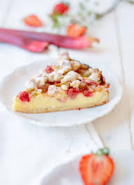 Pudding Streusel Kuchen Mit Rhabarber Und Erdbeeren Trytrytry Streusel Kuchen Kuchen Rezepte Pudding Kuchen