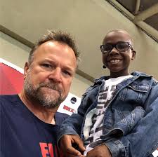 He is known for voicing and acting as michael de santa in the 2013 acclaimed video game grand theft auto v and raffles in the animated movie rover dangerfield. Ned Luke A K A Michael De Santa From Gta V Dying Inside While Meeting Fans Of The Game Album On Imgur