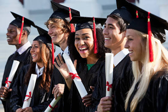 7,400+ Young Graduates Standing In Front Of University Building Stock  Photos and Royalty-Free Pictures - iStock