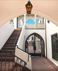 Vintage West Hollywood Apartment Entryway West Hollywood Apartment Hollywood Apartment Apartment Entryway