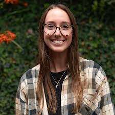 Sarah Macphee's Instagram, Twitter & Facebook