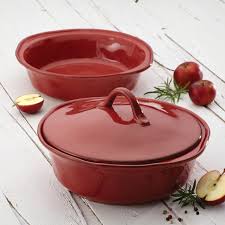 Amazon Com Rachael Ray Cucina Stoneware 3 Piece Round Casserole Lid Set Agave Blue Home Kitchen Savoury Party Food Casserole Set Baked Dishes