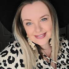 Should I leave GelMoment distributorship?