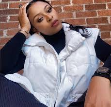 1,675,205 likes · 64,985 talking about this. Dj Zinhle S Recent Snap Exposes Her Pregnant State Naijalumia