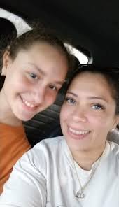 Tracy Harlin's Instagram, Twitter & Facebook