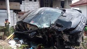 Check spelling or type a new query. Xpander Muat 7 Penumpang Tertabrak Kereta Api Di Tanggulangin Sidoarjo Sopir Sempat Diteriaki Warga Halaman All Tribunnews Com