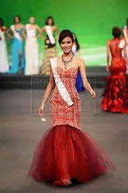 Dress pua kumbu sarawak : Pua Kumbu To Feature At The Finals Of Miss World