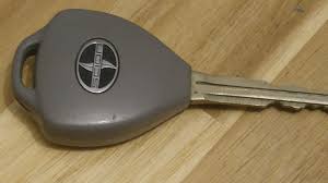 Scion Tc Iq Xd Key Fob Battery Replacement Easy Diy Youtube