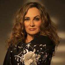 Isabel Paul's Instagram, Twitter & Facebook