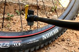 Here are ways you can check your bike's tire pressure, with a gauge, and even if you're on a mountain bike and you are going to be tackling some adventurous singletrack that has uneven surfaces and plenty of sand and dirt, dropping. The Ideal Mountain Bike Tyre Pressure Cycle Lab