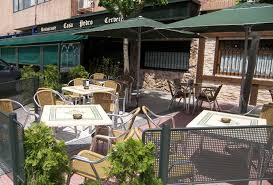 Pasta, variedad de ensaladas, carnes, gran variedad de pescados y mariscos. Casa Pedro Calle Doctor Maranon S N Majadahonda