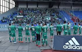 Necid se nedostal k hlavičce, po něm trefil míč schumacher. Virtualni Dolicek Oficialni Stranky Bohemians Praha 1905