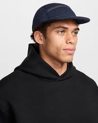 Nike Fly Cap Unstructured Flat Bill Tech Fleece Cap