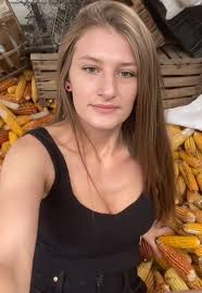 I Am Single Looking For Husband 🥰❤😘 . . . . #netflix #jenniferlopez #news  #netflixmovies #netflix #JenniferLawrence #alexandradaddario #AngelinaJolie  #MeganFox #margotrobbie #chrisevans #ChristianBale #AnneHathway #BrieLarson  #ScarlettJohansson ...