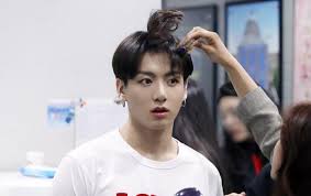 Arti mimpi memotong rambut ukuran pendek. Penampilan Ganteng Jungkook Bts Usai Potong Rambut Bikin Makin Jatuh Cinta