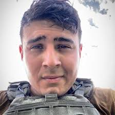 Christian Robles (c_r0bles)