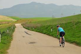Mit Dem Rennrad In Sizilien Fruhjahr Am Fusse Des Atna Sizilien Sizilien Urlaub Rennrad
