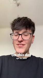 Emily Jade Magee (@gh05tface_)