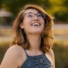 Tabitha Barry's Instagram, Twitter & Facebook