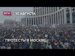 Двое задержанных на несанкционированной акции в москве. Miting V Moskve Za Chestnye Vybory 10 Avgusta Youtube