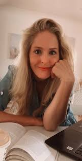 February 1st Author Stalker with Fiona Higgins!