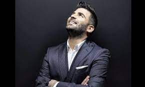 Pantelis pantelidis was a greek singer, songwriter and lyricist. Pantelhs Pantelidhs H Eidikh Afierwsh Toy The 2night Show Sportime Gr