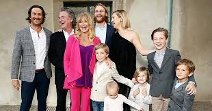 She is also a mum to two sons comment. Meet Goldie Hawn And Kurt Russell S Kids Inside Their Blended Family
