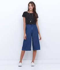 Calça Que Vai Ate A Canela Calca Feminina Pantacourt Cos Alfaiataria Marca Blue Steel Tecido Jeans Composicao 100 Algodao Modelo Veste Tamanho 36 Moda Moda Feminina Roupas
