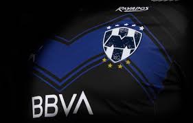 Las de monterrey colocaron una nueva foto de perfil en sus redes sociales para conmemorar la obtención de ese campeonato ante tigres femenil, una final muy dulce luego de caer dos veces. Camiseta Del Rayados De Monterrey 2021 Hola Real Madrid