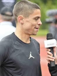 UW volunteer assistant coach Matthew Centrowitz wins 1500 in London, while  Izaic Yorks sets new PR...