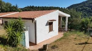 Von einer mietwohnung in ein eigenes haus zu ziehen ist vor allem aus finanzieller sicht ein gewaltiger schritt. Ferienhaus In Brunella Budoni Sardinien Privat Mieten