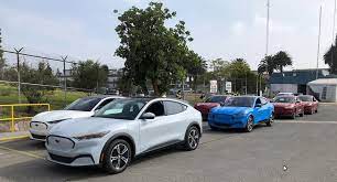 The vehicle was introduced on november 17, 2019, and went on sale in december 2020 as a 2021 model. Lackierungen Karosserie Mustang Mach E Forum Mit Benutzerkarte